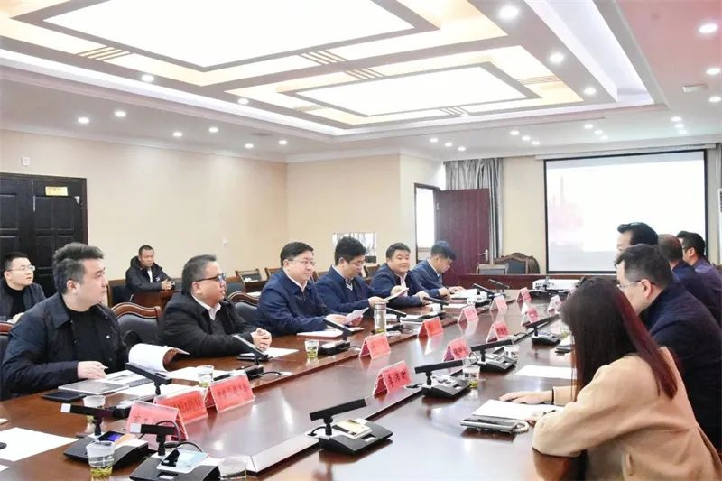 总投资3亿元！年产3万吨锂电池高端人造石墨负极材料生产项目进行签约(图2)
